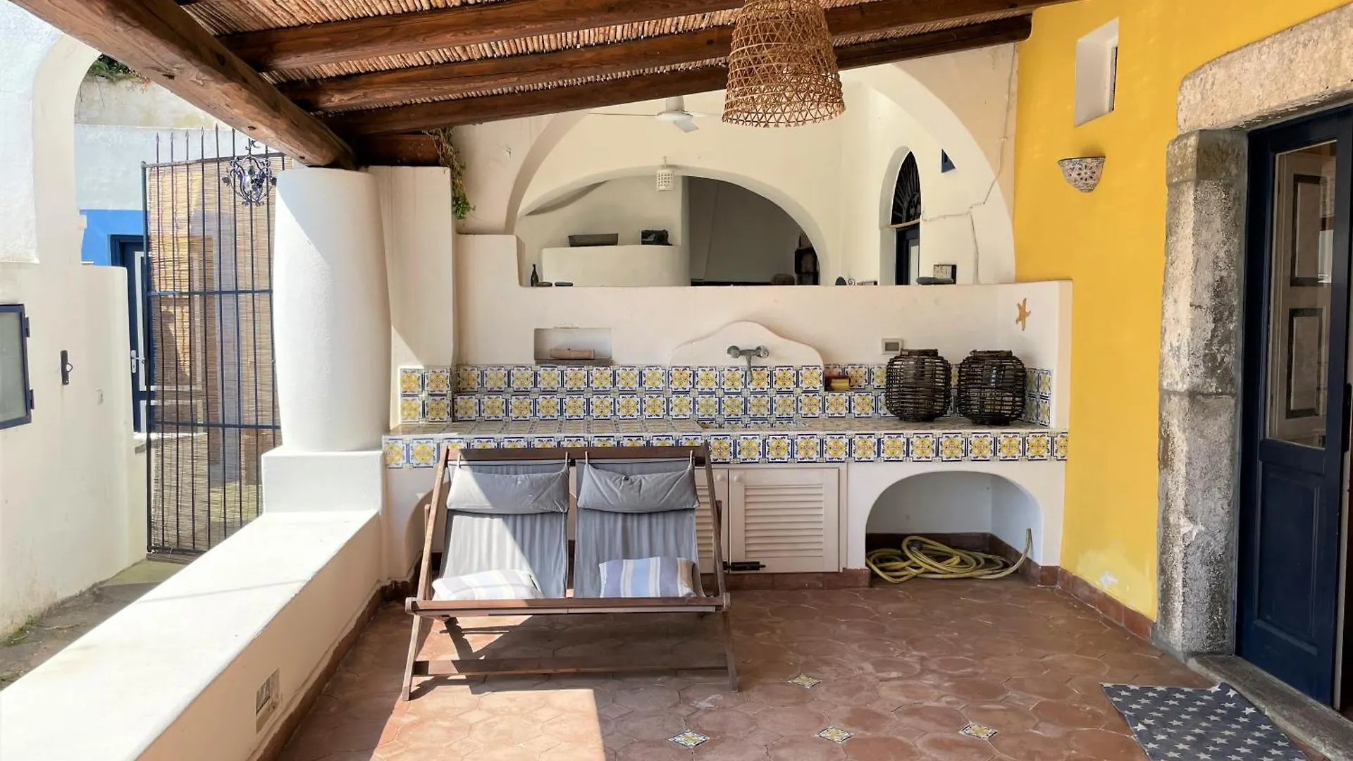 La Casa Sul Porto Di Santa Marina - Isole Eolie Villa Santa Marina Salina 0*,  İtalya